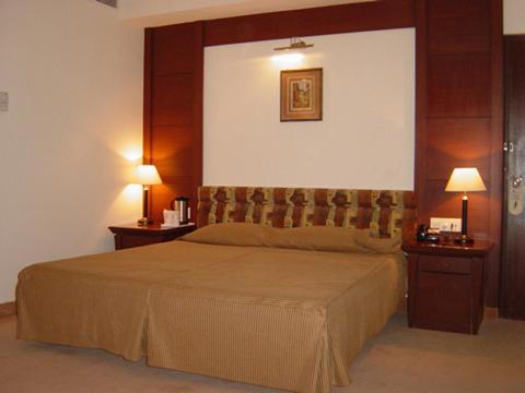 Hotel Raj Continental Amritsar Habitación foto